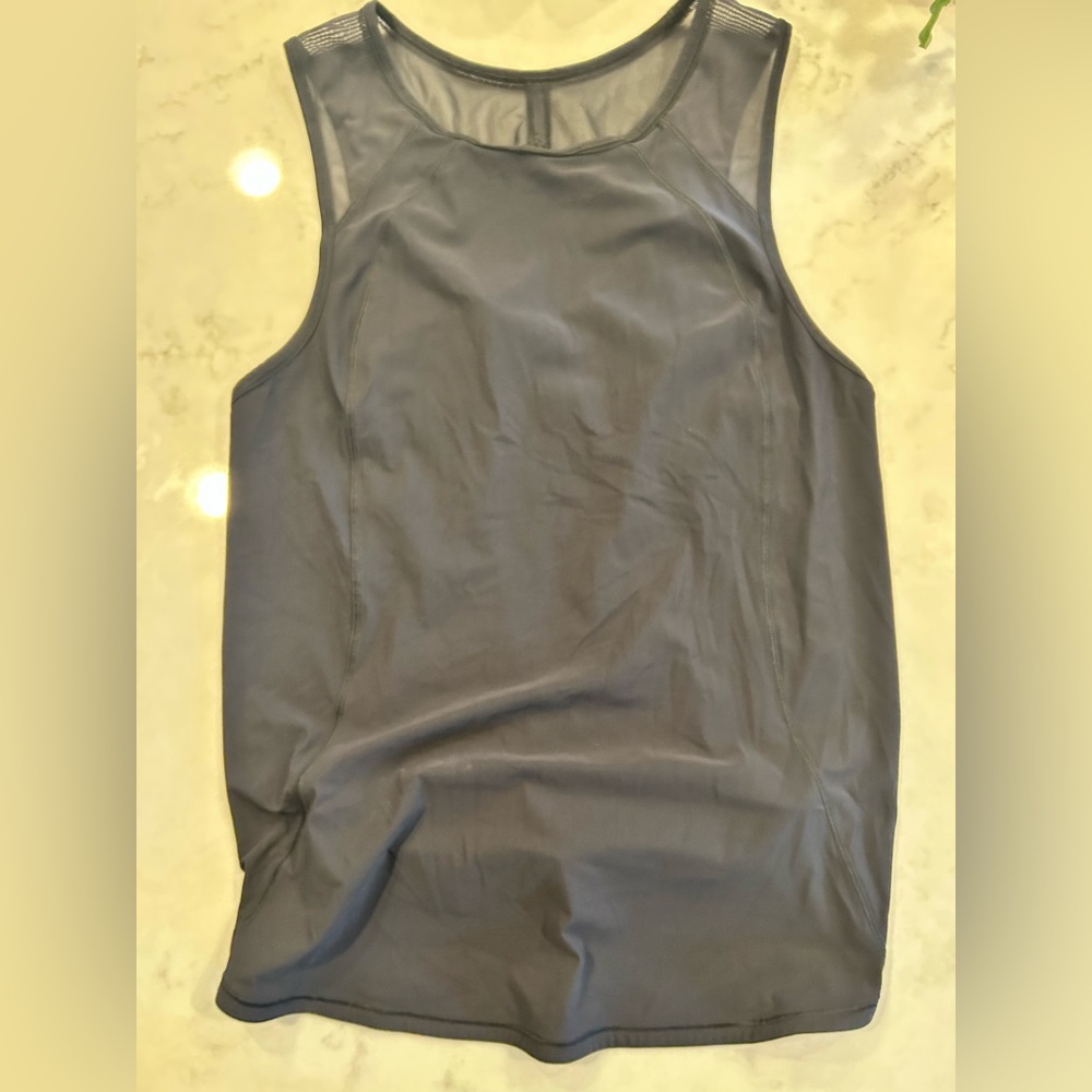 Black lululemon sculpt tank 4